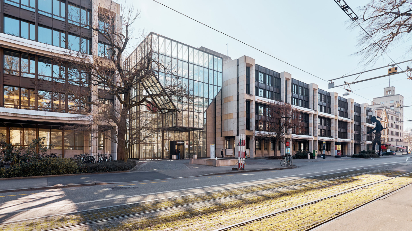 Gebaeude_Vorderseite_2